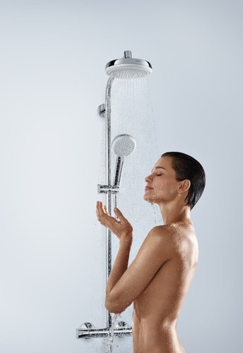 Sprchový systém Hansgrohe Crometta na stěnu s termostatickou baterií bílá/chrom 27264400
