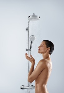 Sprchový systém Hansgrohe Crometta na stěnu s pákovou baterií bílá/chrom 27266400