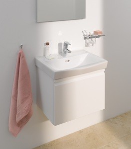 Závěsná koupelnová skříňka pod umyvadlo v bílé barvě o rozměru 55x37x39 cm.