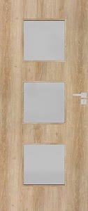 Moderní interiérové dveře, které budou ozdobou každého interiéru. Desková konstrukce s dřevěným rámem, voštinovou výplní, bílé matné sklo tl. 4 mm, odolná 3D fólií v žádaném a velmi pěkném dekoru. Dveře lze osadit jak do stávající ocelové zárubně v české normě nebo do obložkové zárubně. Dveře mají dozický zámek na klíč (WK) (rozteč 72 mm). 