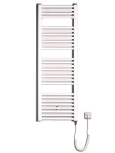 Radiátor elektrický v bílé barvě. Rozměr radiátoru 45x132 cm.