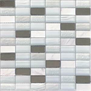 Mozaika v bílé barvě o rozměru 30x30,3 cm a tloušťce 8 mm s povrchem v provedení lesk/mat. Základní prvek ve tvaru obdélníku