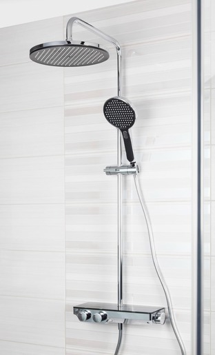 Sprchový systém SAT na stěnu s termostatickou baterií černá/chrom SATSSTPBCHC