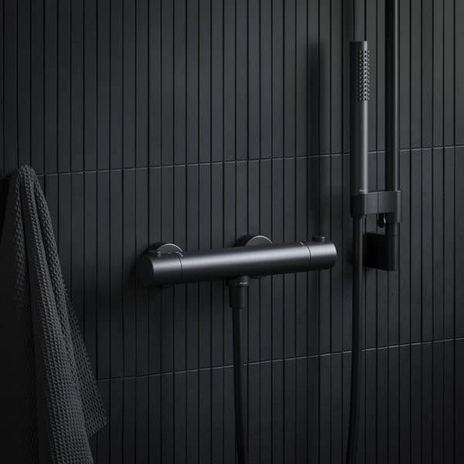 Černá tyč RAVAK s posuvným držákem sprchy 70 cm X07P638