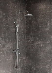 Sprchový systém Ravak na stěnu se sprchovým setem chrom X07P642